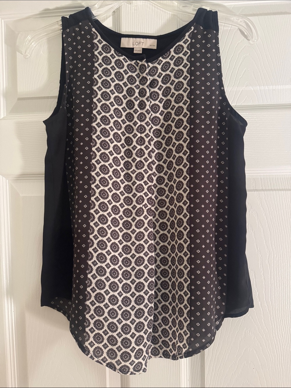 LOFT Black and White Sleeveless Printed Tank